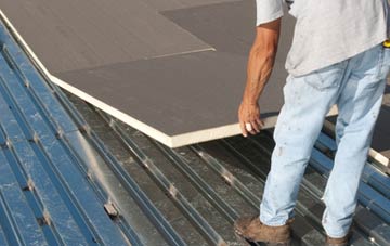 benefits of insulating Pentrer Felin flat roofing